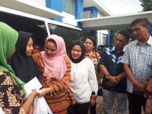 Mobil Ambulan MRF Care Bawa 2 Pasien Berobat ke Jakarta