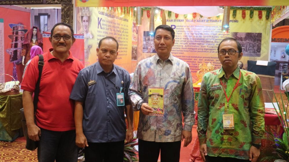 Kunjungi Anjungan Lampung di TMII, Berikut Sorotan Pjs Gubernur Didik