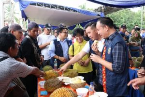 Bupati Dendi Apresiasi 114 Peserta Kontes Durian Unggulan