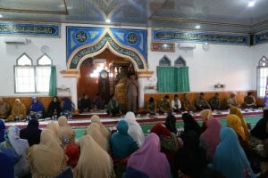 Bupati Pesibar Ajak BKMT Turut Mengayomi Masyarakat