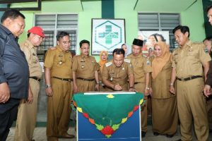 Nanang Ermanto Resmikan Puskesmas Rawat Jalan Karanganyar Jati Agung
