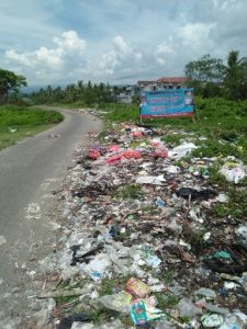 Hari Peduli Sampah, Pantai Labuhan Jukung Jadi Sasaran Kegiatan Bersih-bersih