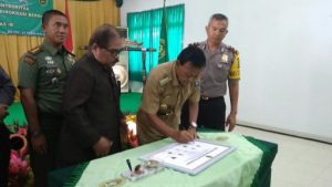 Walikota Achmad Pairin Teken ZI Menuju WBK dan WBBM di PN Metro