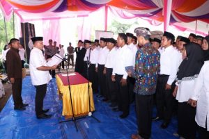Plt. Bupati Lampung Selatan Kukuhkan 84 Ketua dan Anggota BPD dari 10 Desa di Kecamatan Sragi