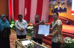 Gubernur Ridho Sampaikan Kajian Akademik Pada Rakernas Adeksi di NTB