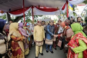 Prosesi Adat Kanjauan Awali Kegiatan Puncak Peringatan HUT Provinsi Lampung ke-55
