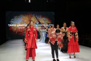 Tapis Tampil di Indonesian Fashion Week 2019, Gubernur Berharap Bisa Kembangkan Industri Kreatif Lampung