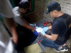 Mayat Tergantung di Pohon Alpukat Gegerkan Warga Gading Rejo