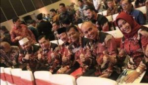 Walikota Pairin Pimpinan Rombongan Hadiri Rapat Kerja APEKSI XIV di Semarang