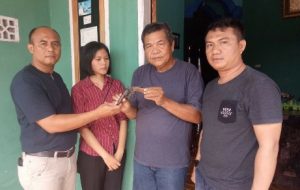 Polsek Tumijajar Terima Penyerahan Senpi Rakitan
