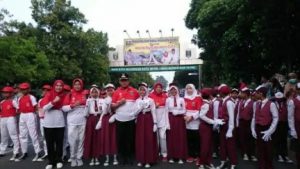 Lomba Gerak Jalan Tingkat Pelajar Ramaikan Peringatan HUT RI ke-74 di Kota Metro