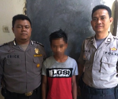 Polisi Ringkus Pelaku Perampas HP Pelajar di Jalan Raya Tiyuh Tirta Makmur