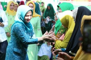 Nanda Indira Dendi Pengajian Rutin Muslimat NU Bernung