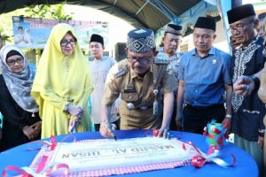 Di Dusun Paya Marga, Bupati Pesisir Barat Resmikan Masjid dan BKMT