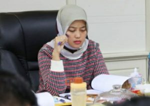 Nunik Hindari Pertanyaan Wartawan Soal Uang Rp 18 Miliar?