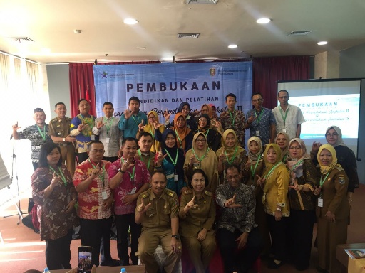 Ferynia Resmikan Perhelatan Diklat Pengenalan dan Manajemen Perpustakaan