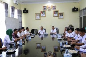 Bupati Pesisir Barat Silaturahmi Bersama Tim Profesional Pendamping Desa
