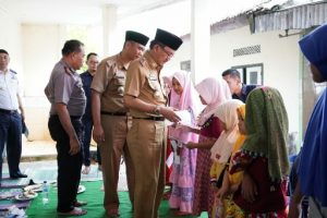 Bupati Pesisir Barat Hadiri Pengajian Rutin di Kerbang Dalam