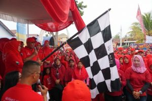 Jalan Sehat Peringatan HKN ke-55, Nanang Ermanto Pesan Biasakan Hidup Sehat