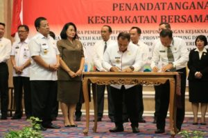 Plt Bupati Lamsel Teken MoU dengan Kejaksaan