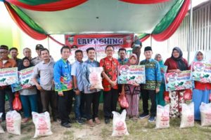Bupati Hadiri Launching Program Sembako di Kecamatan Ngaras
