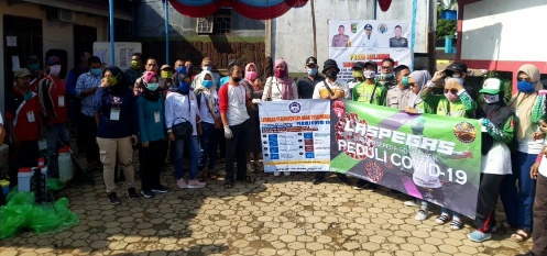 LPA Pesawaran dan Pemerintahan Desa Bernung Kolaborasi Semprotkan Disinfektan