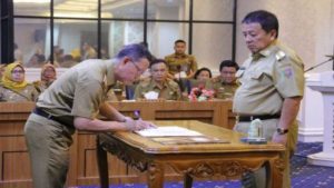 Gubernur Arinal Teken Perjanjian Kerja dengan Sekdaprov dan Kepala OPD