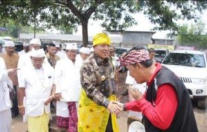 Gubernur Arinal Ditengah Acara Pujawali dan Perayaan Hari Raya Kuningan