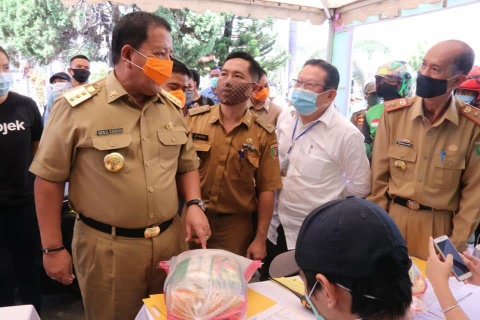 Covid-19, Gubernur Lampung Launching Operasi Pasar Bersubsidi
