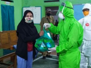 30 Warga Jati Agung Isolasi Mandiri, Pemkab Lampung Selatan Kirim Bantuan Sembako