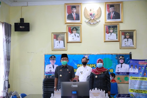 Agus Istiqlal Sampaikan LKPj Bupati Pesisir Barat 2019 Lewat Video Conference