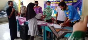 39 Warga Penggawa Lima Way Krui Terima BLT-DD