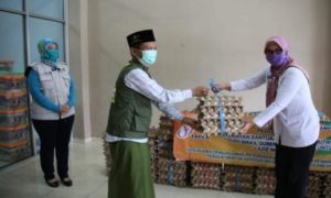 Wagub Lampung Terima Bantuan 4000 Butir Telur