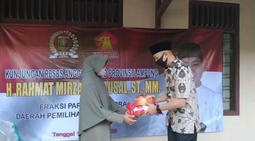 Rahmad Mirzani Djausal Reses, Warga Rajabasa Ngadu Soal PKH