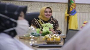 Bunda Literasi Riana Arinal Sampaikan Strategi Cerdas Berliterasi saat Pandemi Covid-19