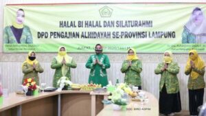 Halalbihalal dengan Pengurus Al Hidayah, Riana Sari Arinal Sosialisasikan Program SIGER