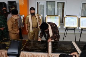 Gubernur Arinal Dampingi Menteri Agama RI Resmikan Pembangunan Asrama Haji