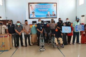 Kepengurusan Karang Taruna Dikukuhkan, Bupati Agus Istiqlal Berikan Bantuan Sosial
