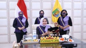 Riana Sari Arinal Ikuti Talkshow Tema Trend Fashion Hijab sebagai Peluang Bisnis