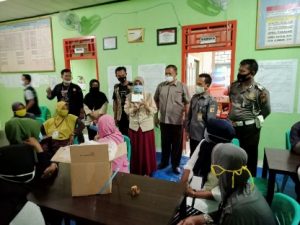 KPU Pesibar Mulai Proses Lipat dan Sortir Surat Suara Pilkada 2020
