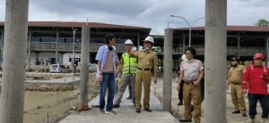 Hari Pertama Kerja Usai Cuti, Agus Istiqlal Sidak Pembangunan Kantor Pemkab Pesibar