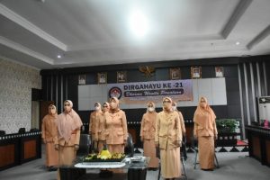 Ny Devi Fauzi Ikuti Vicon Peringatan HUT ke-21 Dharma Wanita Persatuan