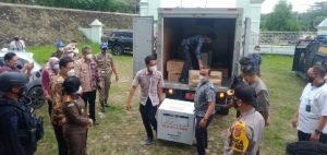 Vaksin Covid-19 Tiba dengan Pengawalan Ketat di Pesawaran