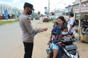 Keluar Rumah Tanpa Masker, Polres Tubaba Beri Tindakan Push Up atau Nyanyi Lagu Wajib