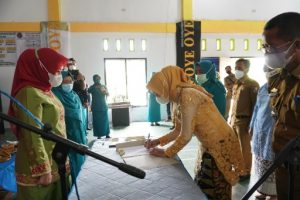 Pelantikan Ketua TP-PKK Kecamatan, Ny. Kornelia Umar Minta Saling Berkolaborasi