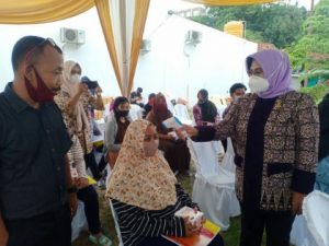 Aprilliati Sosper Adaptasi Kebiasaan Baru di Jalan Samratulangi