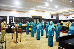 Walikota Wahdi Lantik Penggerak PKK Kota Metro 2021-2026