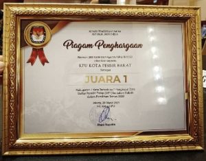 Terbaik Menginput Data, KPU Pesisir Barat Diganjar Penghargaan