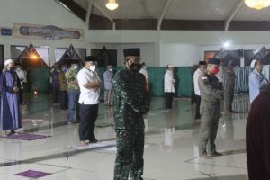Musibah KRI Nanggala 402, Dandim 0426/TB Letkol Letkol Kav Joko Sunarto Ikut Shalat Ghaib dan Kirim Doa