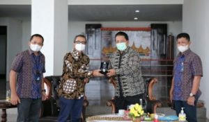 Gubernur Arinal Dorong PT PLN Lakukan Pemerataan Listrik